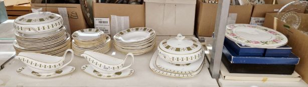 Collection of Spode Persia Y8018 dinnerware, including two lidded tureens, two gravy boats and
