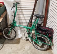 Di Blasi green folding bicycle with canvas storage bag