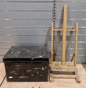 Modern wooden table top artist's easel, 83cm high, together with an early 20th century metal