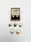 A mixed lot to include three 9ct hallmarked yellow gold signet and other rings together with a