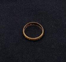 A C.1900 18ct hallmarked yellow gold wedding band ring, Birmingham, 1900. Weight: 2.50g