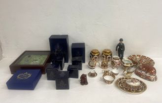 A mixed lot of vintage Royal Crown Derby Imari pattern and other porcelain.