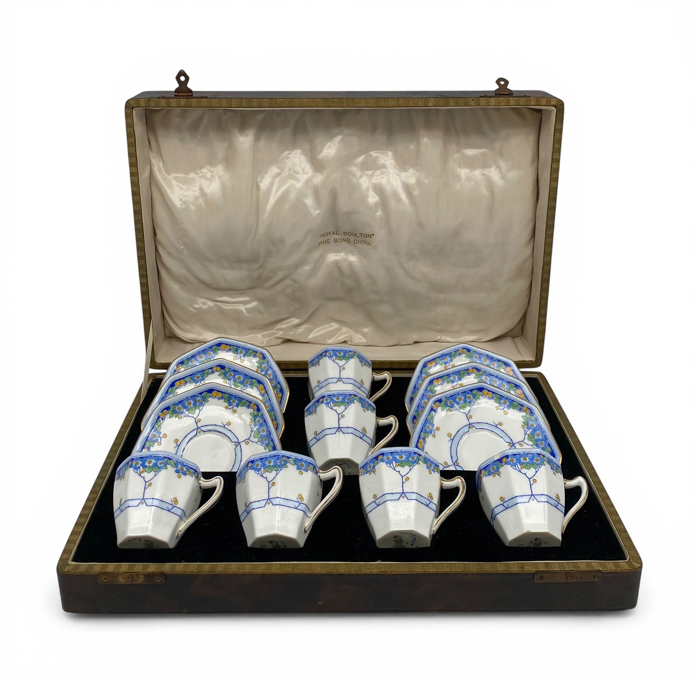 A 1930s Art Deco Royal Doulton 'Arvon' pattern bone china tea set for six place settings in a fitted