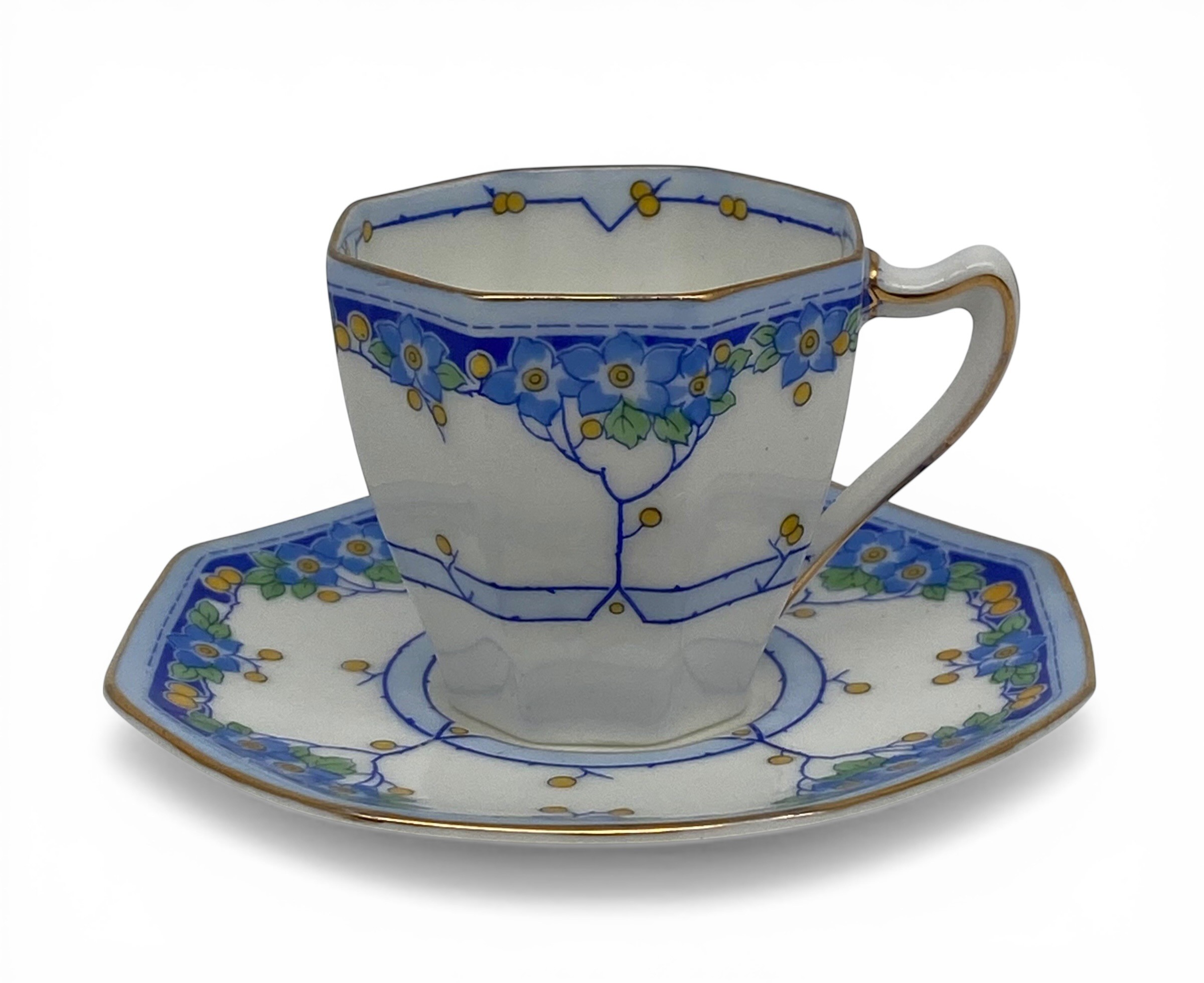 A 1930s Art Deco Royal Doulton 'Arvon' pattern bone china tea set for six place settings in a fitted - Image 2 of 3