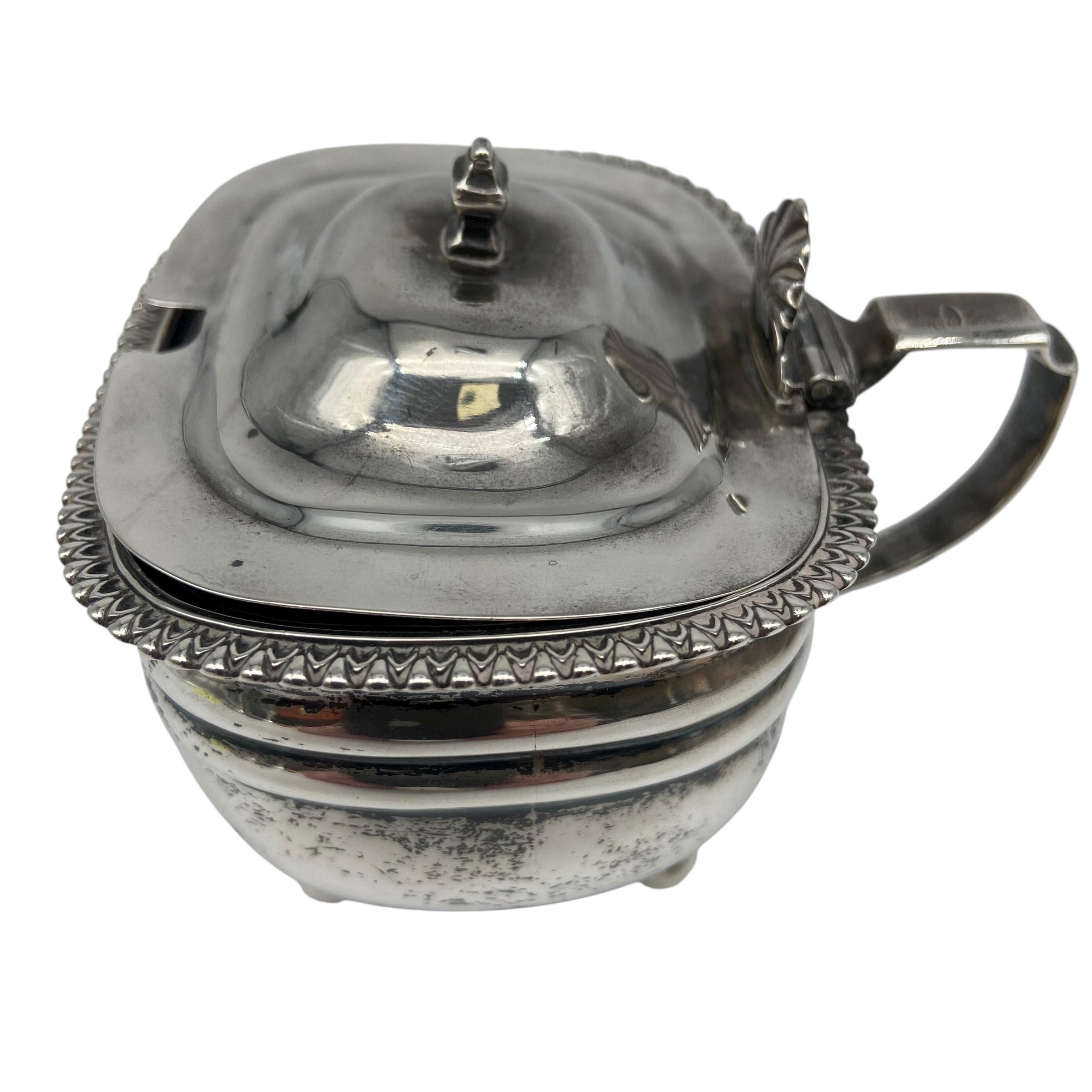 A Georgian sterling silver sugar pot with glass liner by Thomas Wilkes Barker C.1815 together with - Image 2 of 6