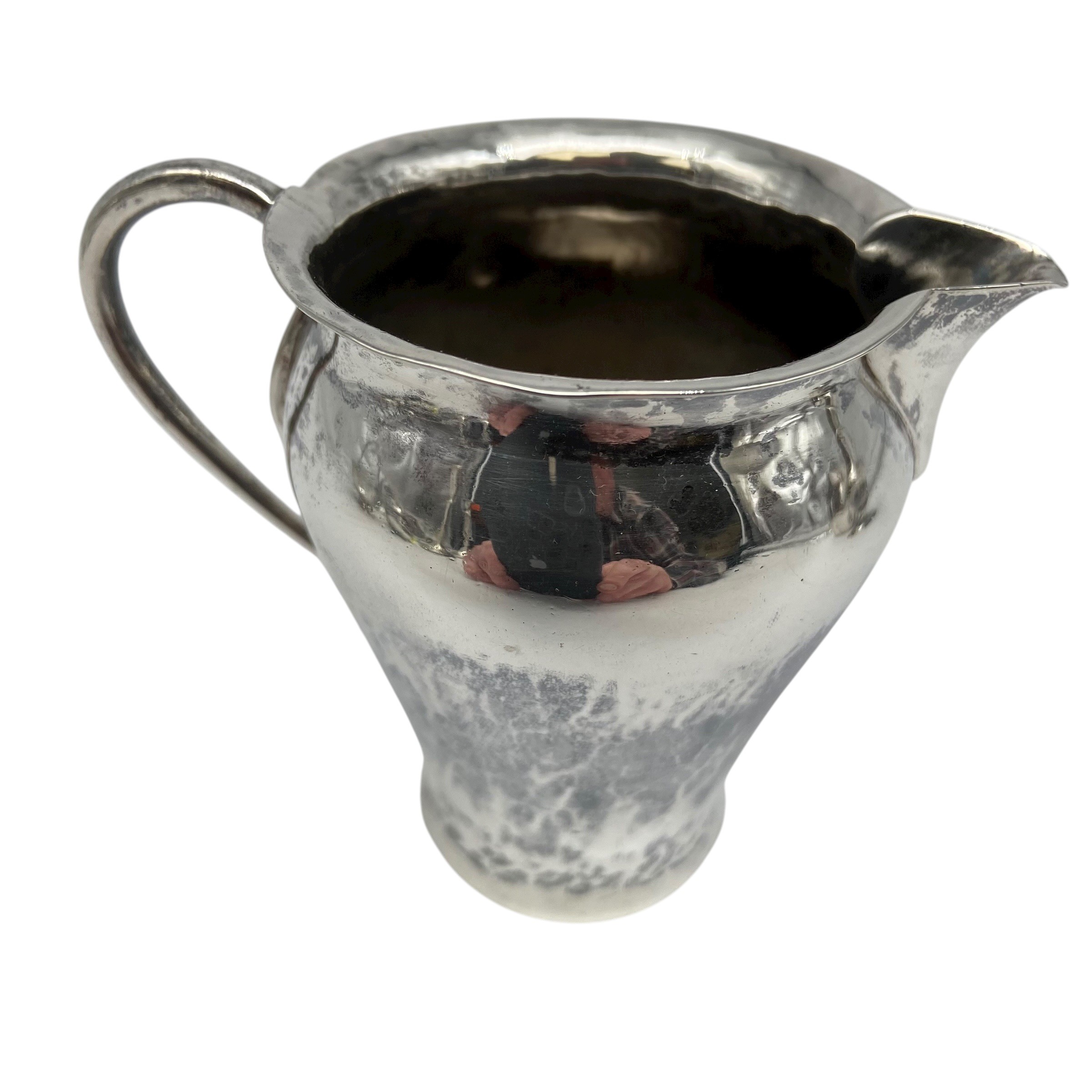 An Arts & Crafts hammered sterling silver creamer by Birmingham Guild of Handicraft Ltd, 1903 - Image 3 of 10