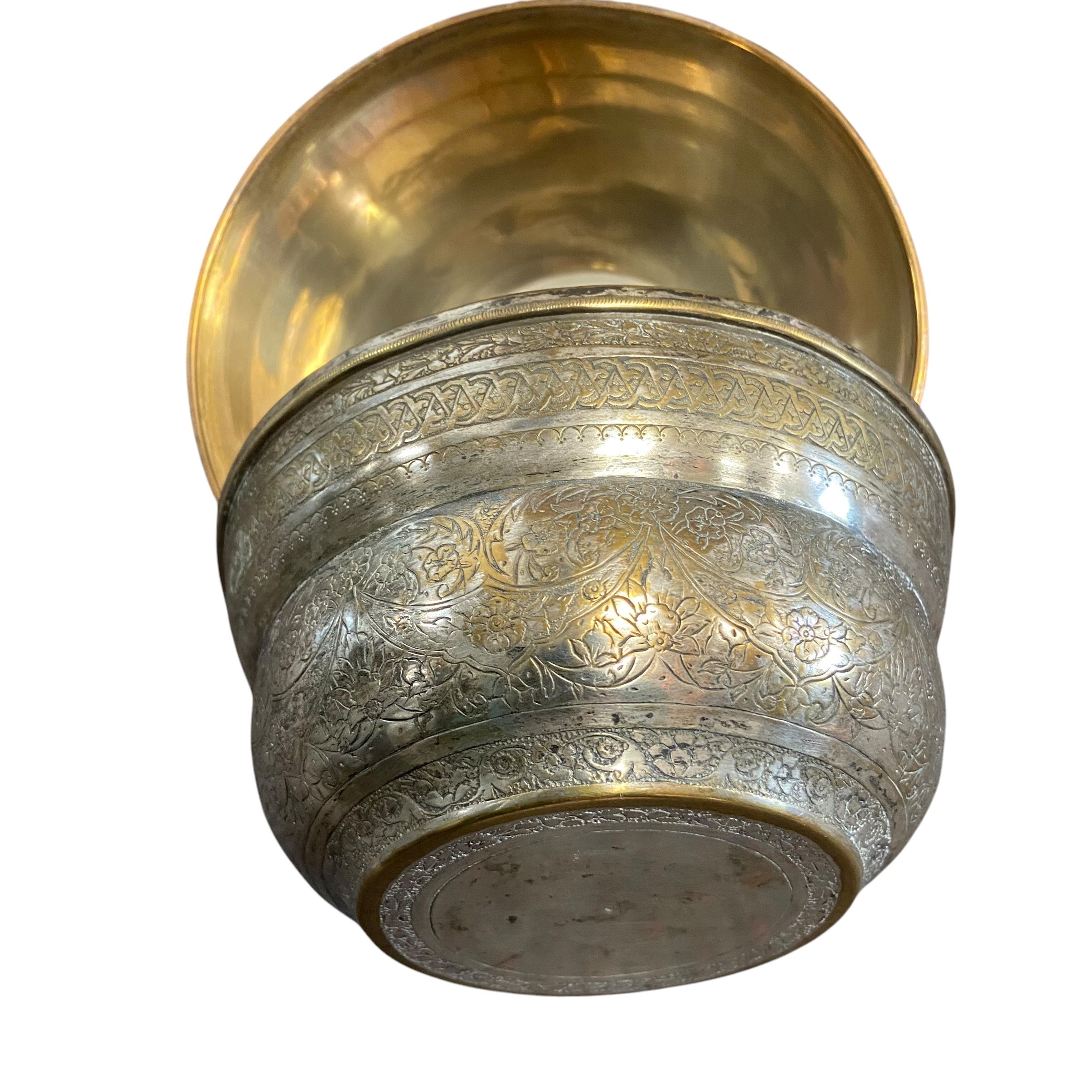 A mixed collection of silver plated and other items to include trays, bowls, teapots, cutlery and - Image 10 of 20