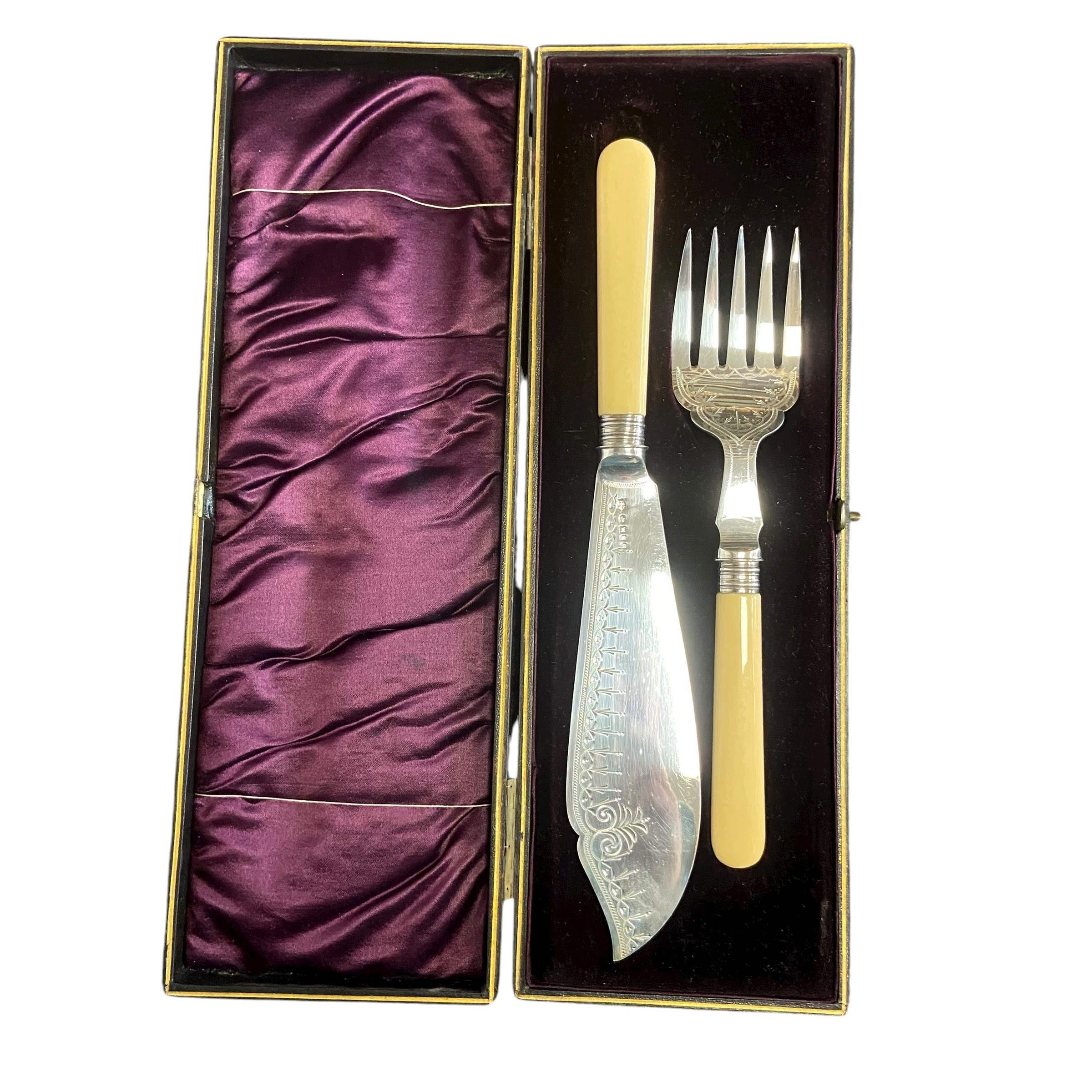 A mixed collection of silver plated and other items to include trays, bowls, teapots, cutlery and - Image 17 of 20