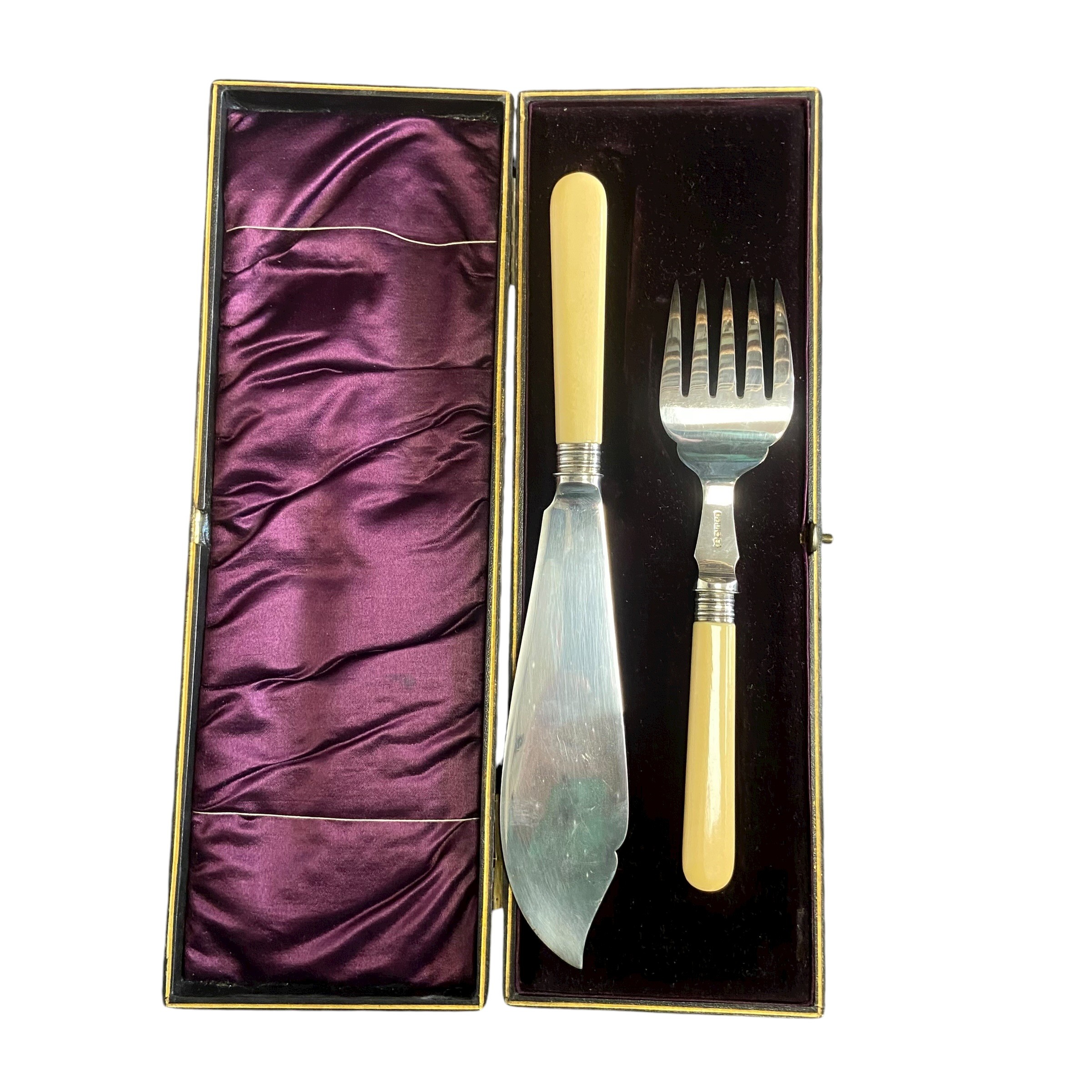 A mixed collection of silver plated and other items to include trays, bowls, teapots, cutlery and - Image 18 of 20