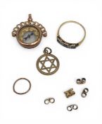 A mixed lot of hallmarked gold to include a 9ct compass pendant, a 9ct ring, Star of David pendant