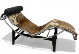 A contemporary Italian LC4 style chaise longue with faux leather headrest and fitted faux cow hide