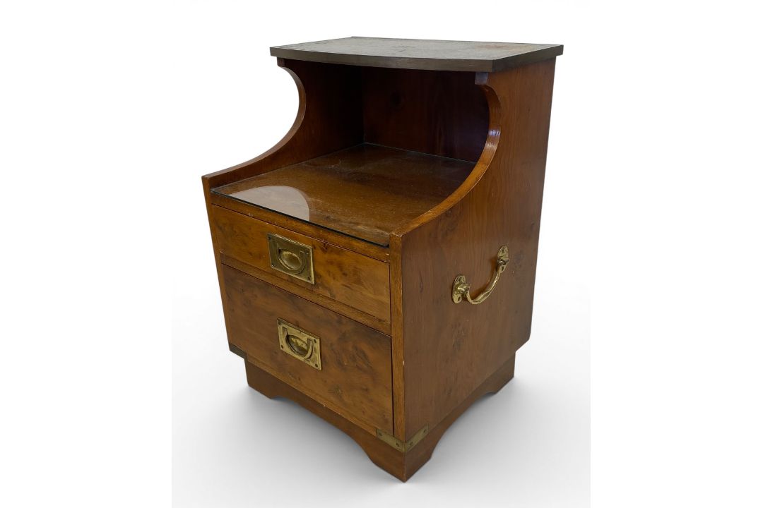 A pair of military campaign style brass bound yewwood bedside cabinets with carrying handles. H.58 - Image 3 of 3