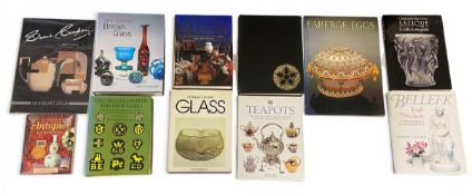 A mixed lot of antiques and other reference books to include 20th Century British Glass, Lalique: