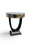 A contemporary mirrored top table on ebonised pedestal base. H.71 x W.60 x D.60cm