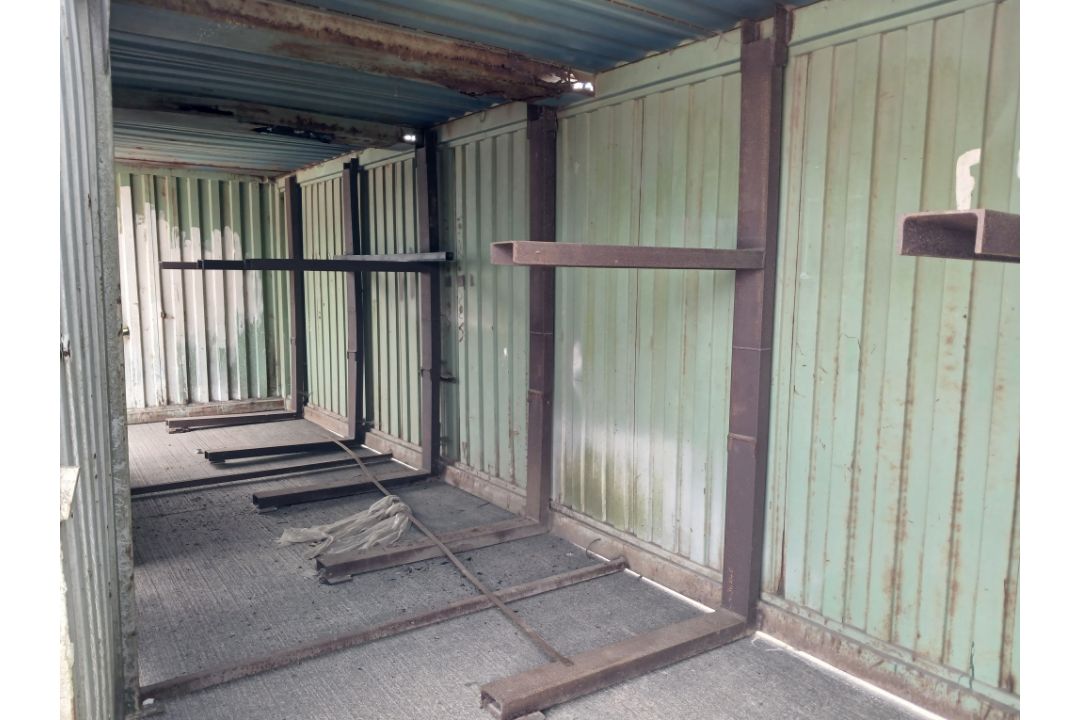 Storage container with racking 30 x 8ft x 8.8h - Image 4 of 5