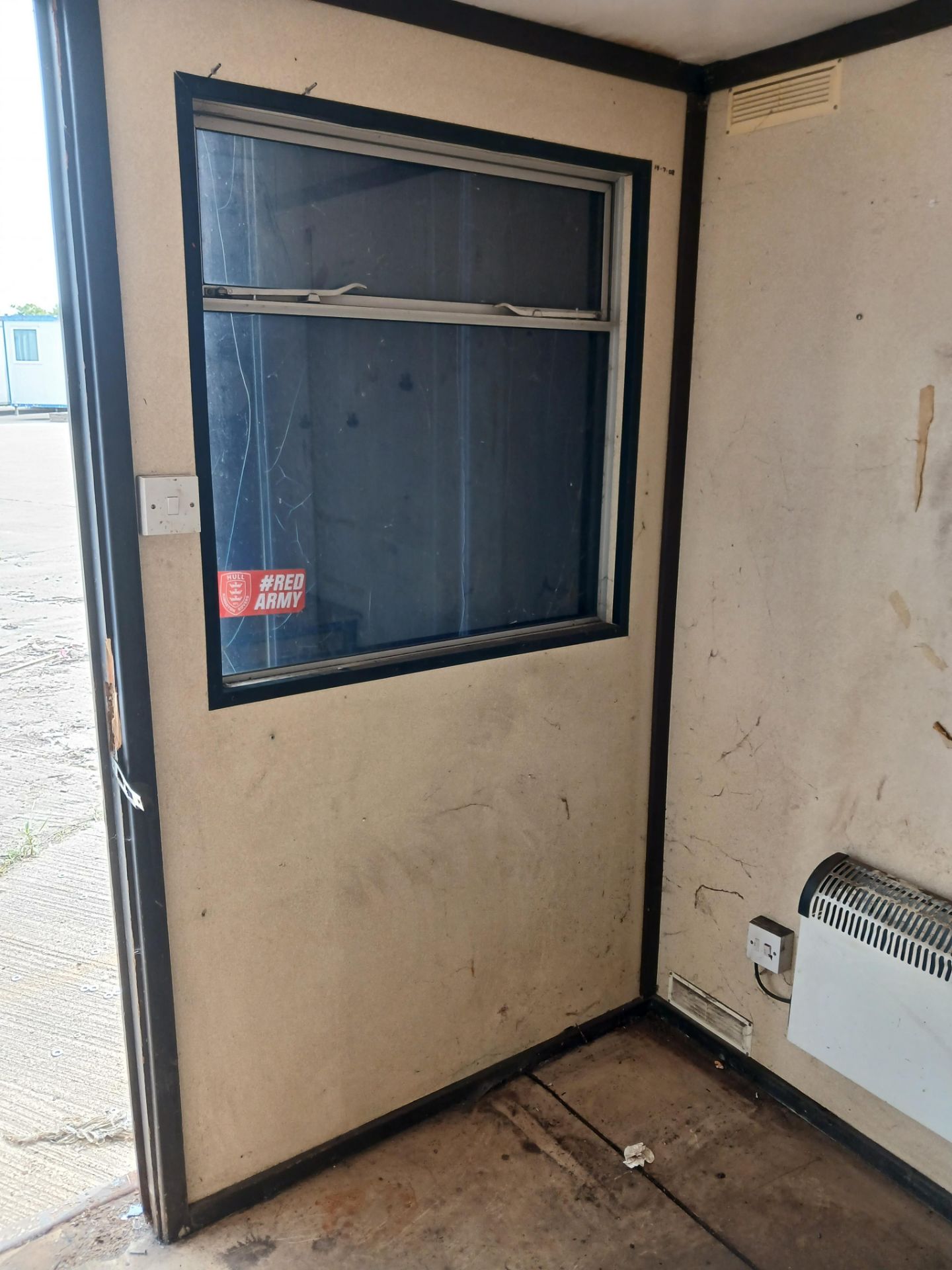 Site office container 8 x 8ft x 7.8h - Image 6 of 6