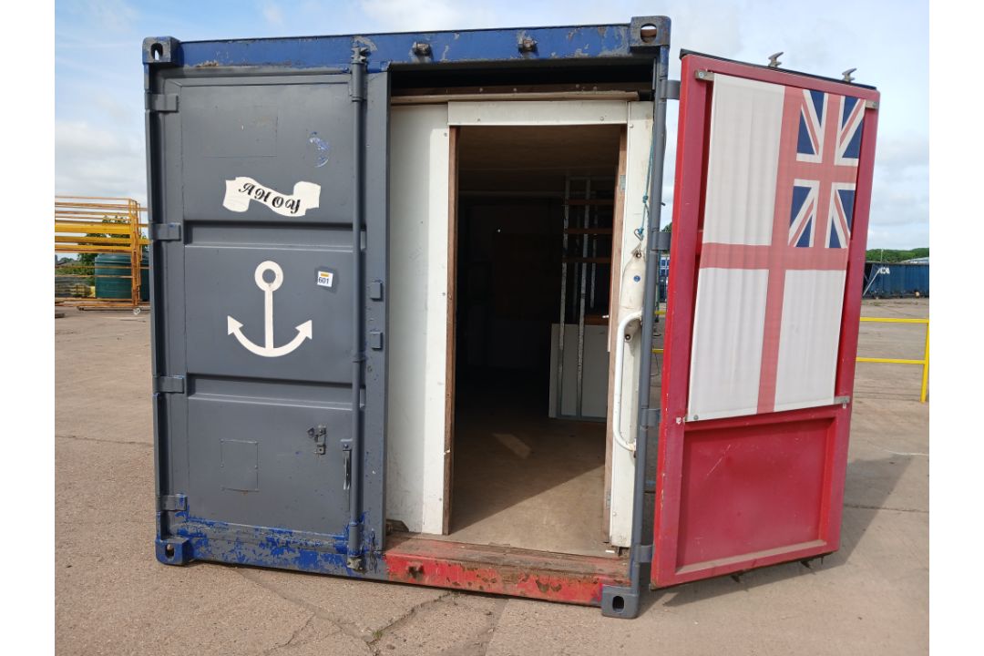 Shipping container boarded out 20 x 8ft x 8.4h - Image 4 of 6