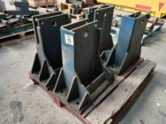 4 x Steel stands