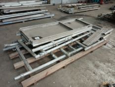 Tower scaffolding