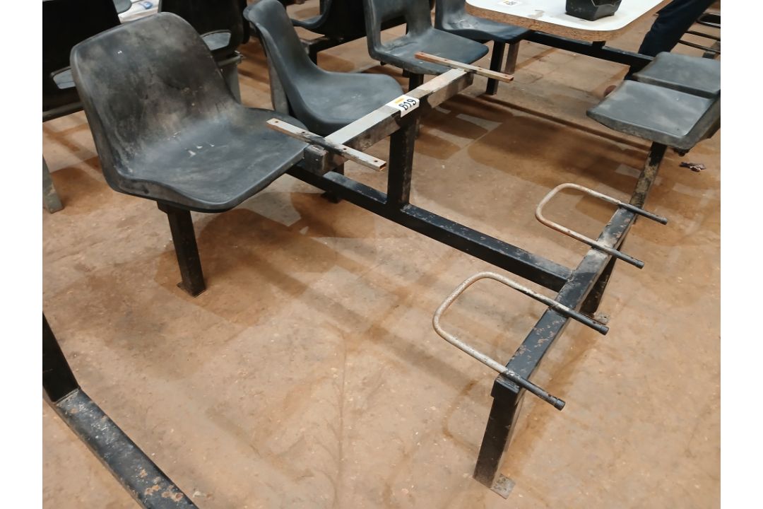 4 Seat canteen pod