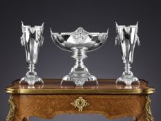 A FINE STERLING SILVER SUITE OF VASES AND BOWL, 1930'S, WALKER & HALL