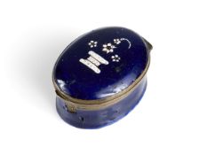 A RARE 18TH CENTURY BILSTON ENAMEL BOX WITH PAINTED GLASS SHIP