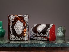 AN EARLY 20TH CENTURY TORTOISESHELL AND SILVER MOUNTED DESK SET, WILLIAM COMYNS & SONS