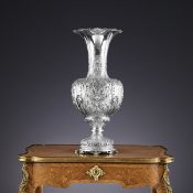 A VERY LARGE SILVER VASE, ITALIAN, 20TH CENTURY