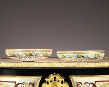 ATTR. TO IMBERTON: A PAIR OF 19TH CENTURY ENAMELLED GLASS BOWLS