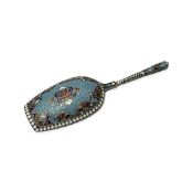 AN EARLY 20TH CENTURY RUSSIAN SILVER AND CLOISONNE ENAMEL SCOOP, GUSTAV KLINGERT