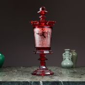 A FINE MID 19TH CENTURY BOHEMIAN RUBY STAINED AND ENGRAVED GLASS VASE AND COVER