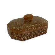 A MUGHAL STYLE CARVED AND GILT DECORATED JADE BOX