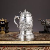 A MASSIVE 19TH CENTURY STERLING SILVER FLAGON C. 1872, HENRY HOLLAND