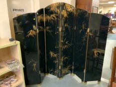 A quality Eastern six fold dressing screen with gilt decoration H 183 cm W 240 cm