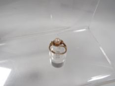 A hallmarked 9 carat gold seed pear ring approx weight 2.5g