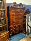 A Chippendale style mahogany carved tallboy on cabriole supports H 192 cm W 99 cm