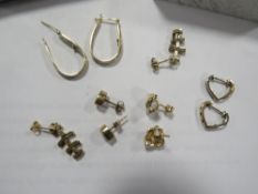A collection of assorted 9 carat gold earrings approx combined weight 13g