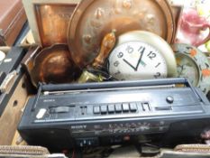 A tray of assorted collectables to include copper ware, flatware and a school bell etc