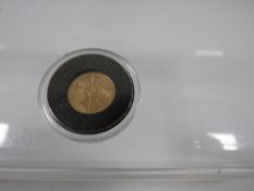 Tristan Da Cunha 2012 gold quarte sovereign in capsule