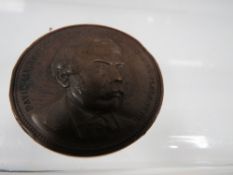 David Livingstone centenary 1913 bronze commemorative medal by Allan Wyon 43mm in period box