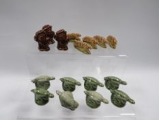 A tray of assorted Wade Whimsies