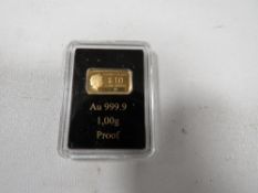 Solomon Islands 999.9 gold 10 dollar ingot, 2015 London Bridge type, 1g, in capsule