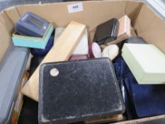 A tray of antique vintage jewellery boxes to include ring boxes etc