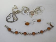 A bag of assorted and silver white metal to include amber examples