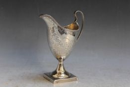 A HALLMARKED GEORGIAN SILVER HELMET SHAPED CREAM JUG BY GEORGE BURROWS - LONDON 1793, approx