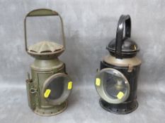 A BLACK PAINTED RAILWAY TRIPLE ASPECT LAMP, marked BR(W) along with a green painted triple aspect