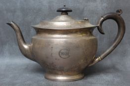 A HALLMARKED SILVER TEAPOT BY JOSEPH GLOSTER LTD - BIRMINGHAM 1958, W 28 cm, approx weight 620g