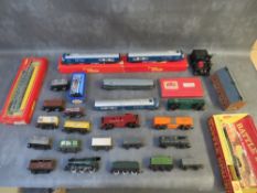 MIXED OO GAUGE TRAIN LOT, to include boxed Triang Pullman power car and dummy car, unboxed Triang