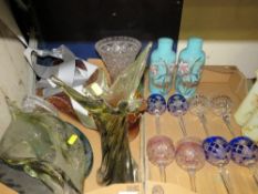 Two trays of assorted vintage glass ware to include studio glass etc