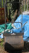 'The Handy' garden lawn roller